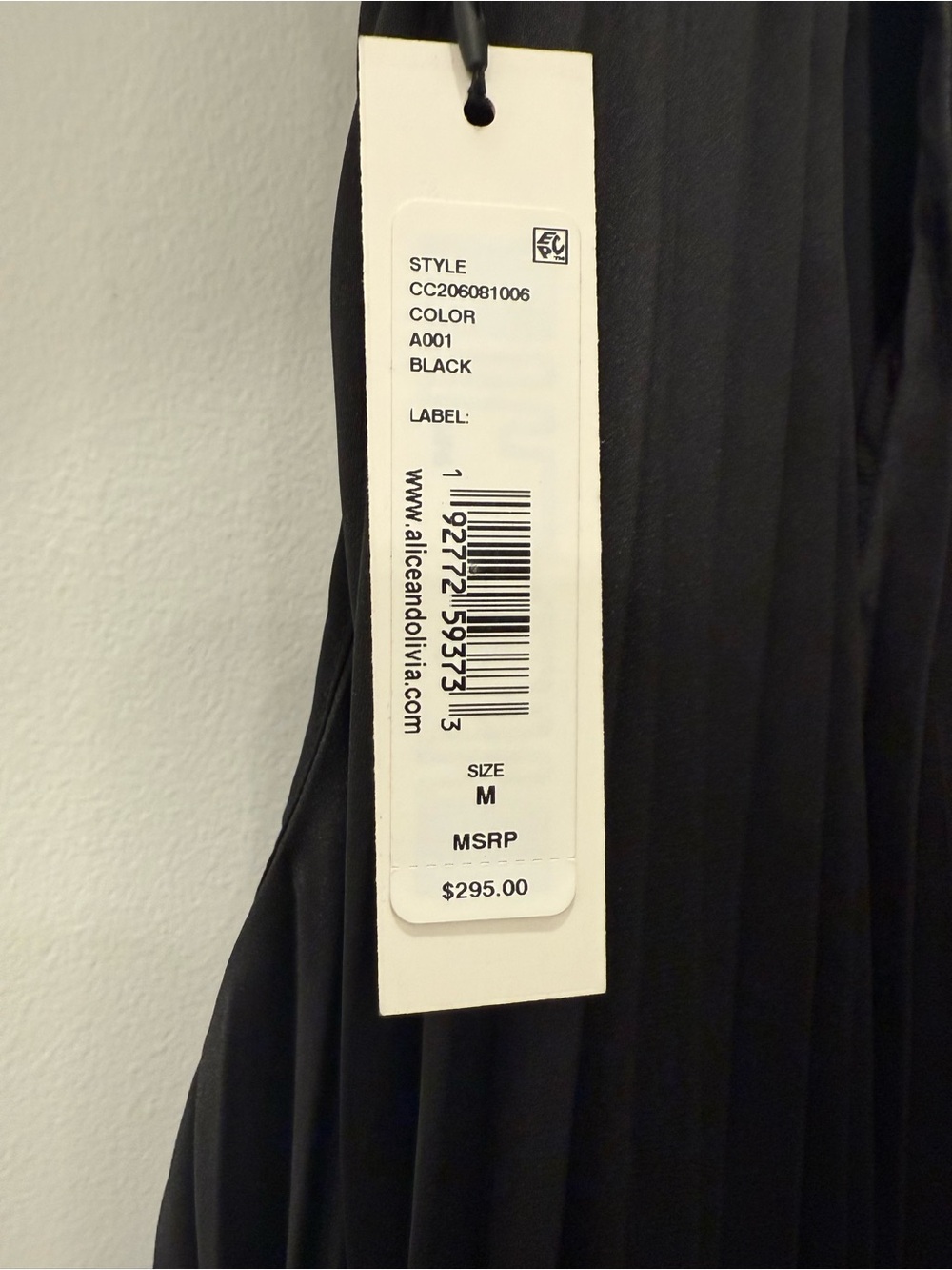 Alice + Olivia Black Pleated Halter Top with Chain-Link Neck Size M NWT - Picture 9 of 12